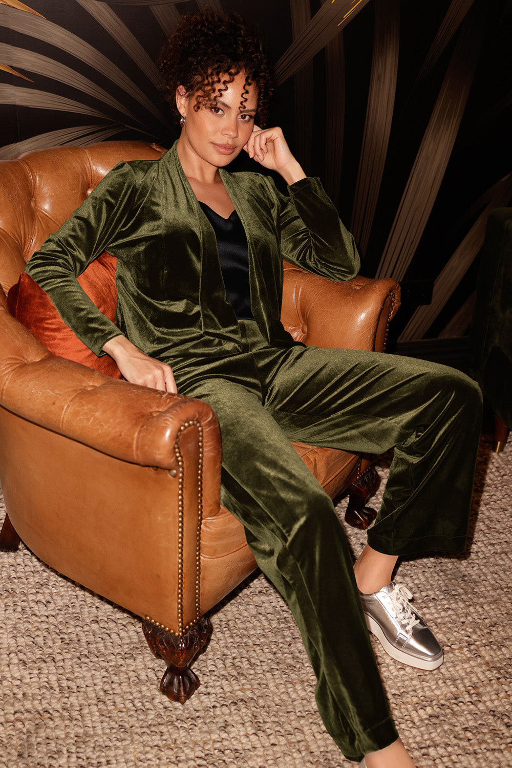 Modern Cocktail Dressing: Power, Femininity, and the New Evening Code