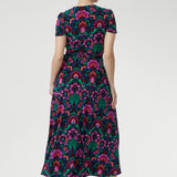 Made from crease-resistant fabric that requires no ironing, the Alexis is as low-maintenance as it is elegant. Proudly designed and made in Australia, this dress combines versatility, comfort, and timeless style.