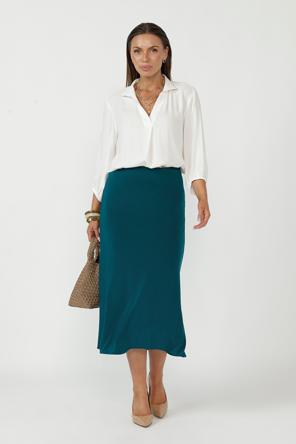 Crafted from our signature dry-touch stretch jersey. Asher Skirt offers a modern, comfortable, streamlined fit with an easy pull-on, elasticated waist.