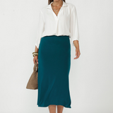 Crafted from our signature dry-touch stretch jersey. Asher Skirt offers a modern, comfortable, streamlined fit with an easy pull-on, elasticated waist.