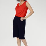 Bermuda Short in Navy