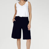 Bermuda Short in Navy