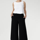 Crafted from our premium heavy-weight dry-touch stretch jersey fabric, the Bradley Culotte fuses comfort and style. Featuring a double-layer waistband, side-pockets, and cropped length, they pair perfectly with a shirt for an elevated outfit or with plain top for a more relaxed look.