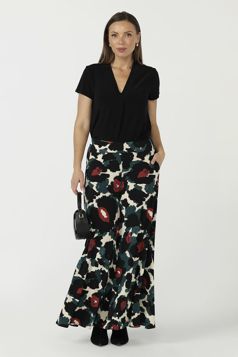 Caspian Palazzo Pant crafted from premium dry-touch stretch jersey, featuring a fluid wide-leg silhouette, mid-rise waist and effortless pull-on design.