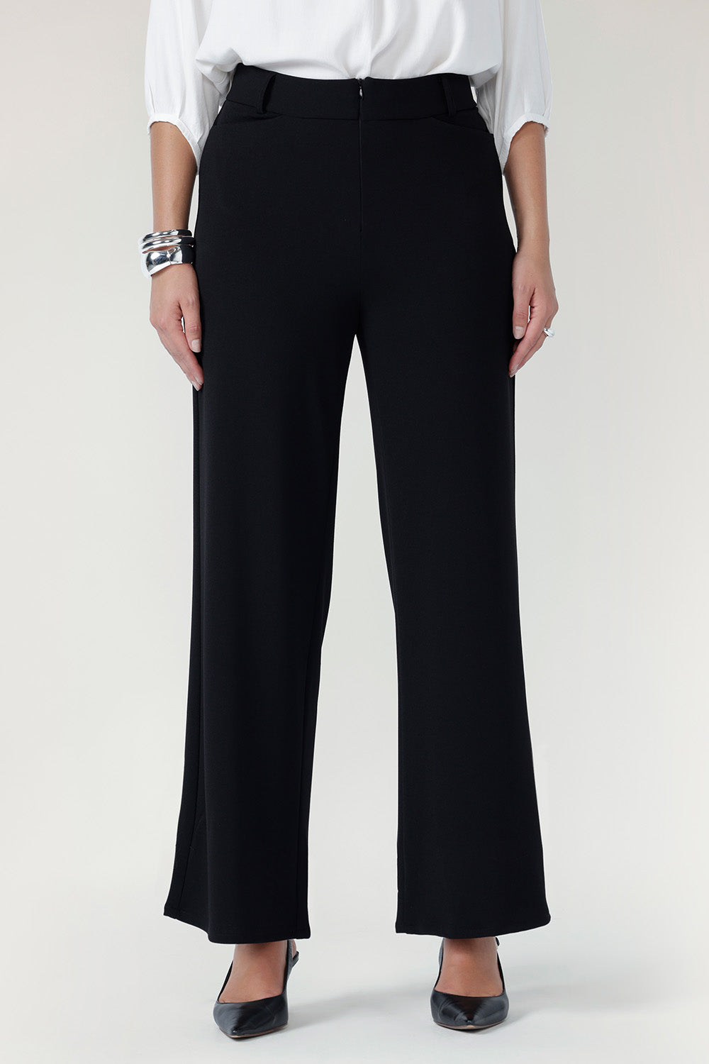 Drew Pant in Navy