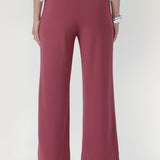 Cut to a full length and available in regular and short options, the Drew Pant is designed to achieve the perfect fit for every height.