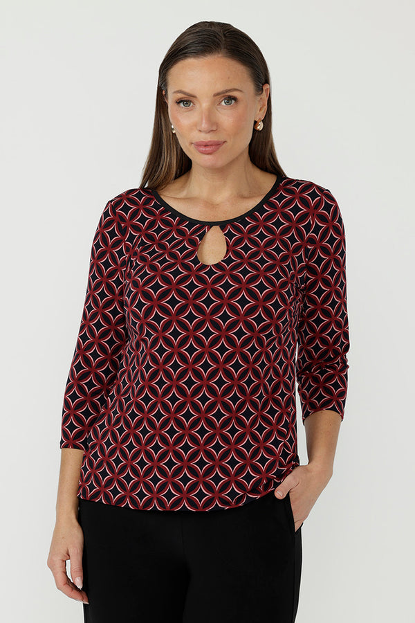 Lara Keyhole Top in Berry Halo