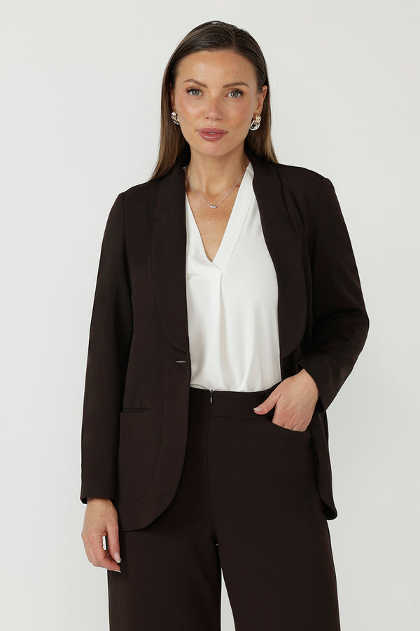 Merit Blazer in Cocoa Smart Crepe