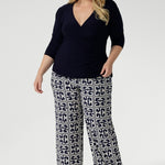 Designed to suit every lifestyle, this best-selling pant offers a refined yet relaxed silhouette with a flattering straight-leg cut, deep double-layer waistband, and practical side pockets finished with subtle topstitching. Available in three lengths, the Monroe Pant adapts to your shape and height.