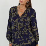 Paeton Top in Midnight Botanica