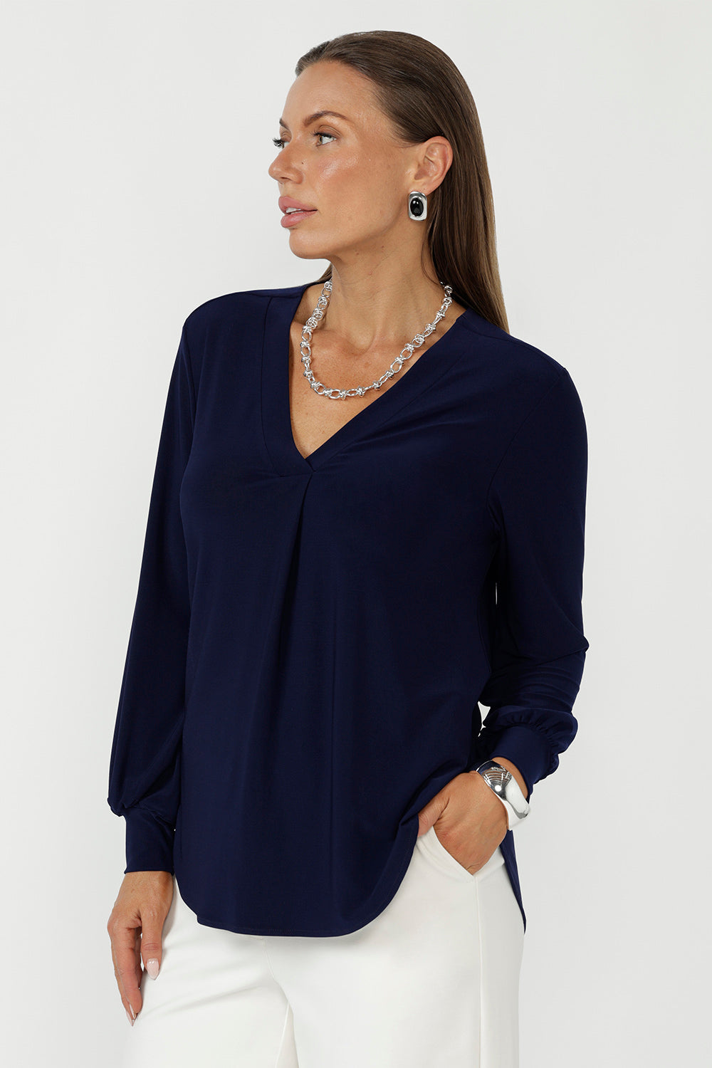 Elevate your wardrobe with this navy essential, ideal for travel-friendly outfits and refined, comfortable dressing.