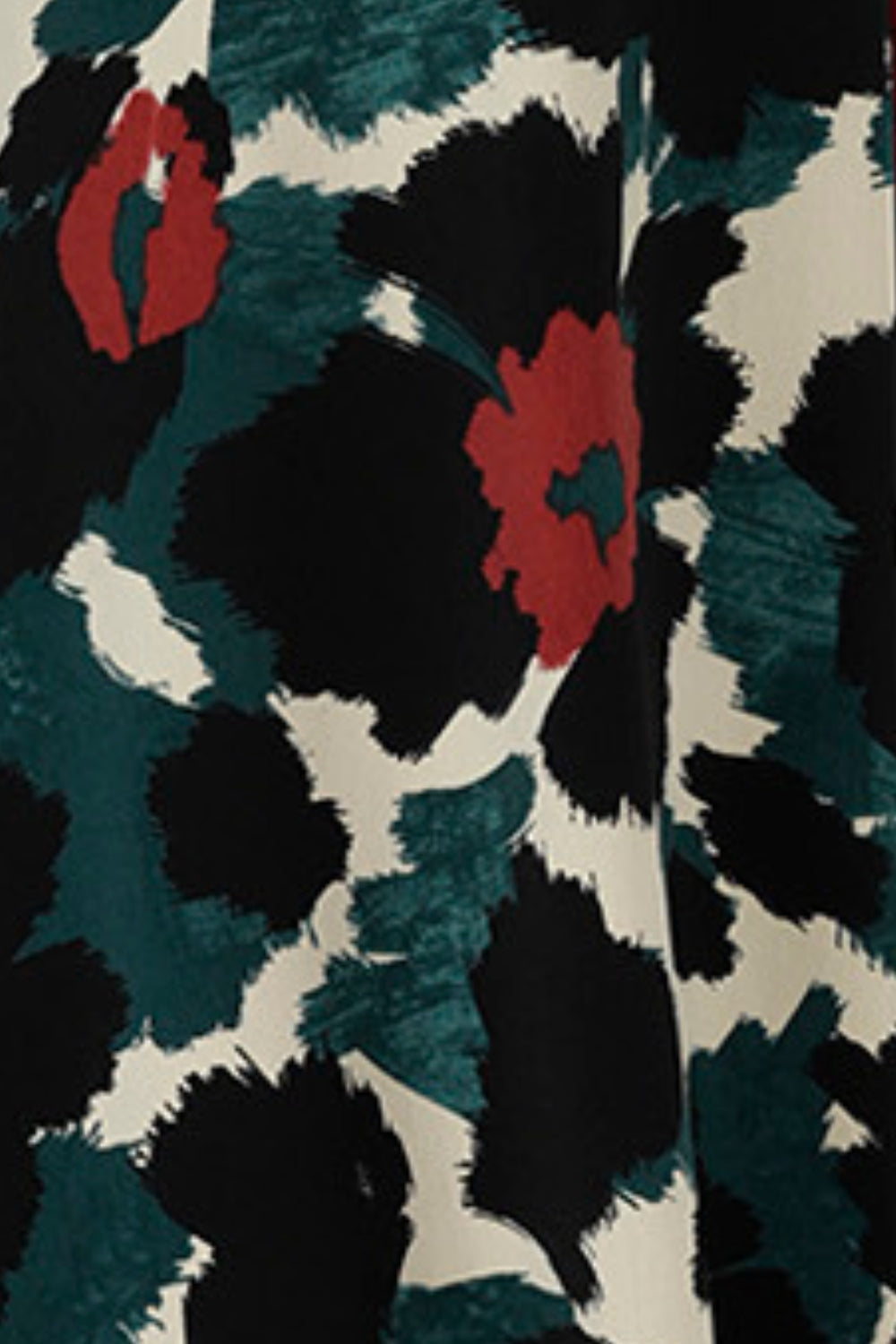 Discover the Petal Bloom Print fabric swatch, featured across our Australian-made women’s collection of dresses, tops and pants. Designed for effortless, versatile dressing, the Petal Bloom collection is proudly made in Australia and available in women’s sizes 8–24.