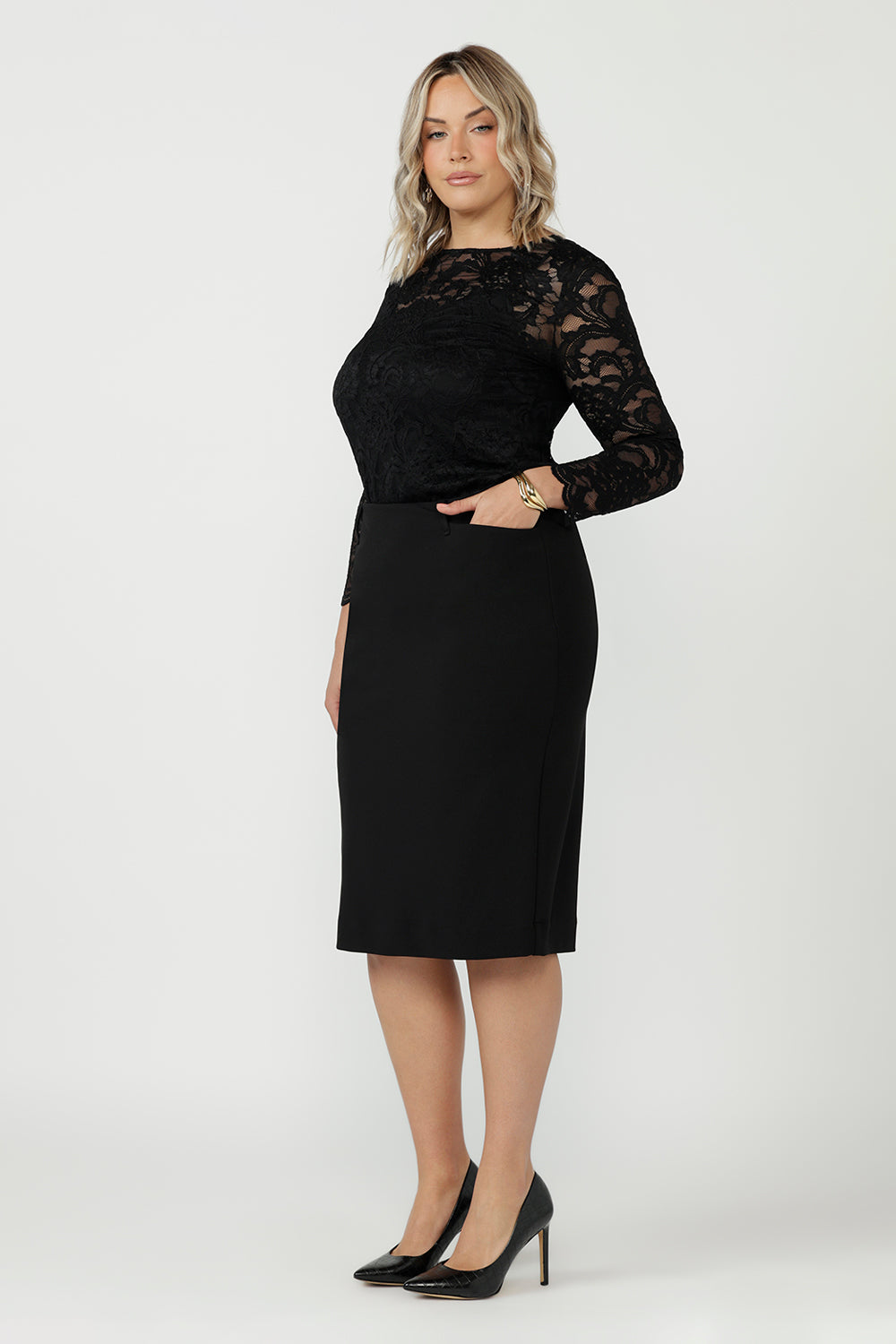Smart Crepe Macy Skirt in Black