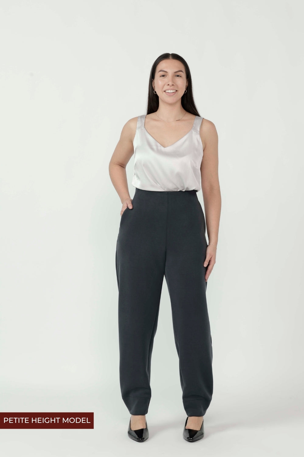 Designed in a contemporary barrel leg silhouette with a flattering mid-rise fit, they create a relaxed yet refined shape.a