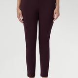 Skinny Leg Pant in Wine