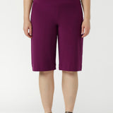 Bermuda Short in Magenta