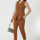 V-neck Vest in Toffee