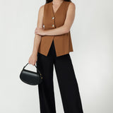 V-neck Vest in Toffee